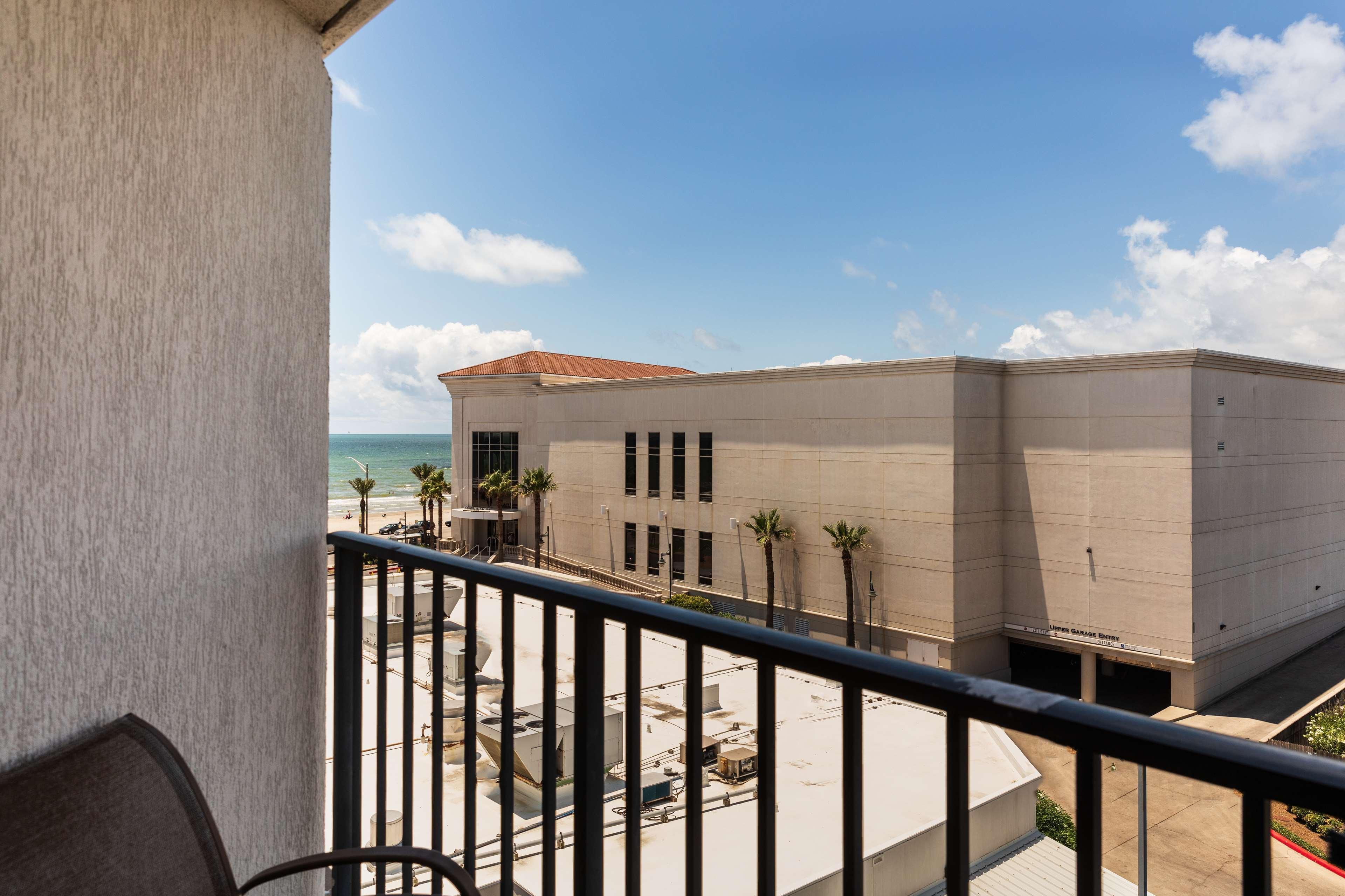 Hilton Galveston Island Resort Exterior photo